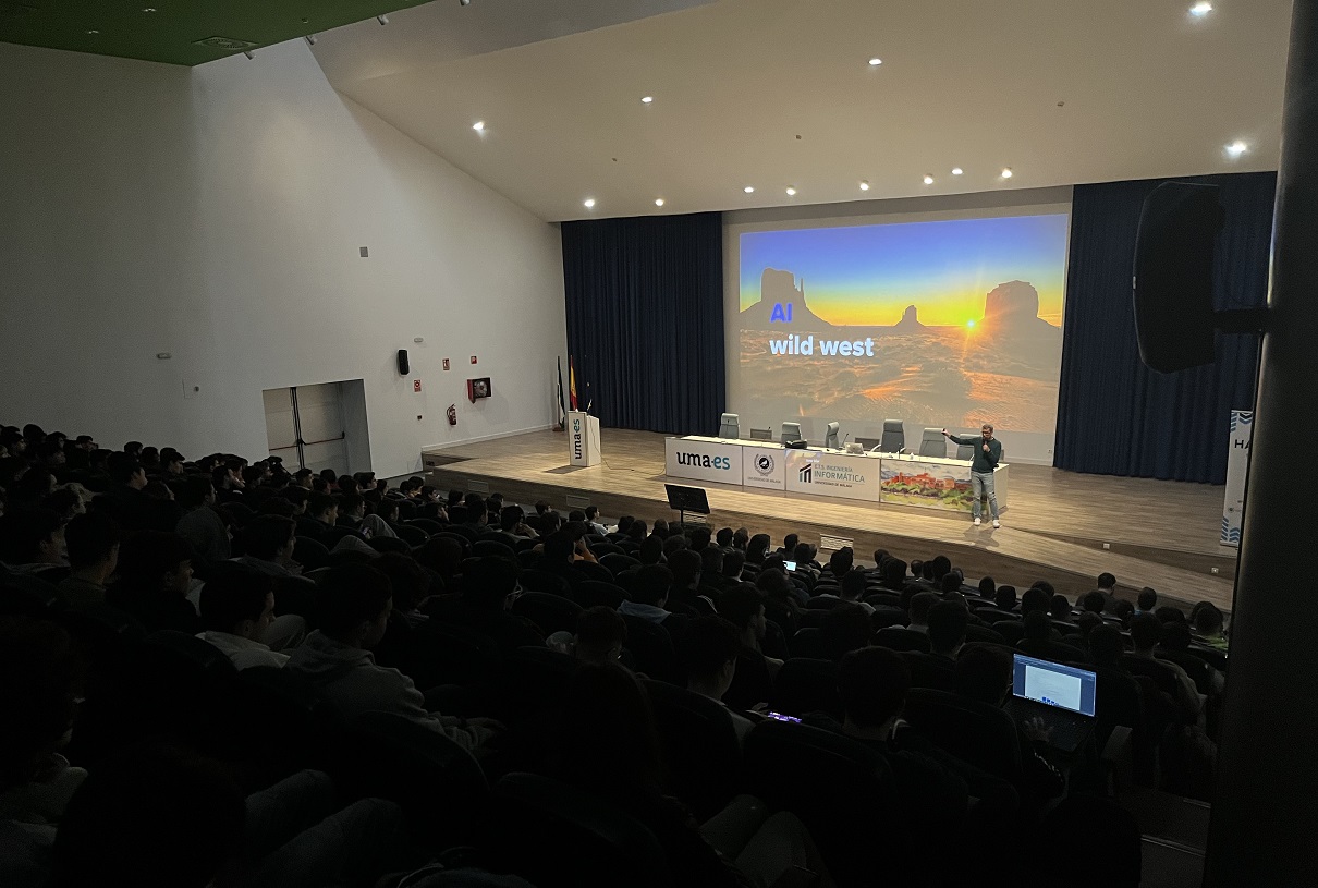 Foto de la ponencia de Freepik Pikaso